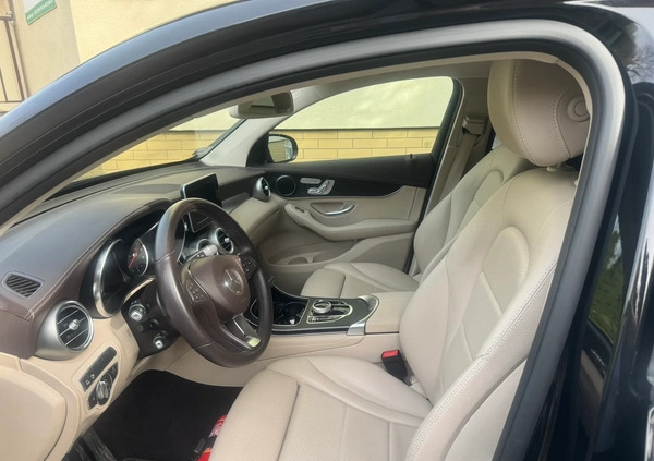 Mercedes-Benz GLC cena 165000 przebieg: 82500, rok produkcji 2019 z Warszawa małe 7